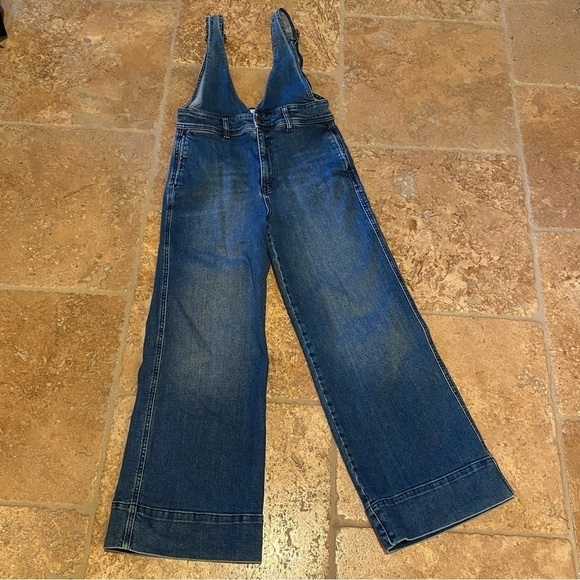FREE PEOPLE Women Blue Denim Wide Leg Overall Jumpsuit Size 4 - Picture 1 of 9